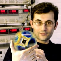 20080501033348-transistor-peke.jpg
